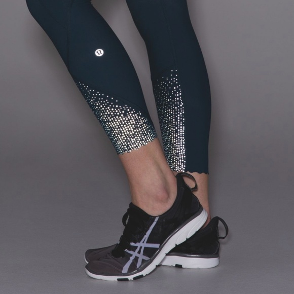 lululemon athletica Pants - Lululemon Tight Stuff Tight II 25" in Alberta Lake